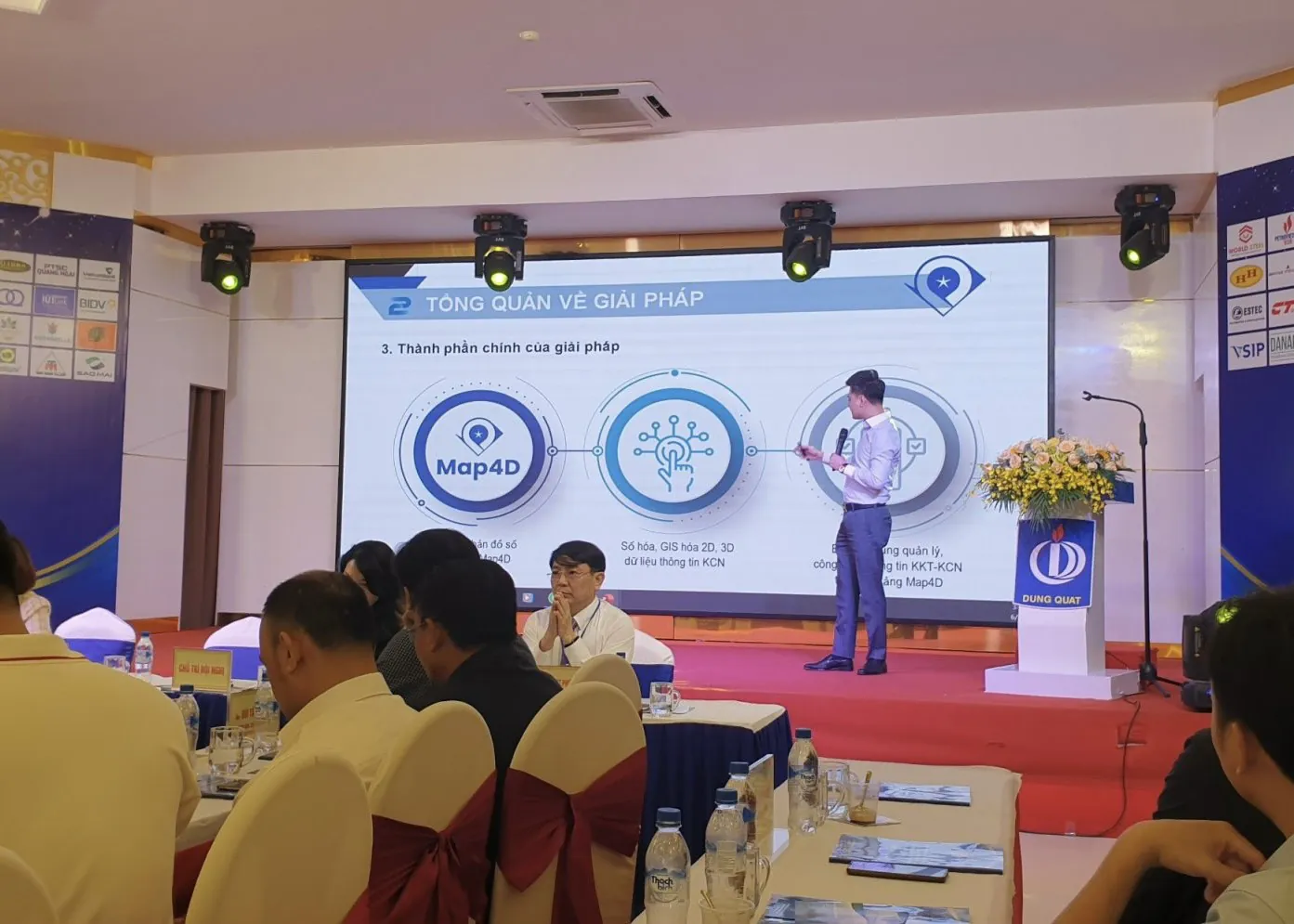 Công ty IOTLink giới thiệu trình bài giải pháp nền tảng bản đồ số Map4D tại Hội nghị kết nối chuỗi sản xuất cung ứng và tiêu thụ sản phẩm, hàng hóa, dịch vụ giữa các doanh nghiệp trong KKT, KCN, KCN