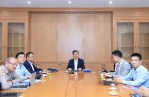 Phó Chủ tịch UBND thành phố Hà Nội - ông Hà Mạnh Hải chủ trì